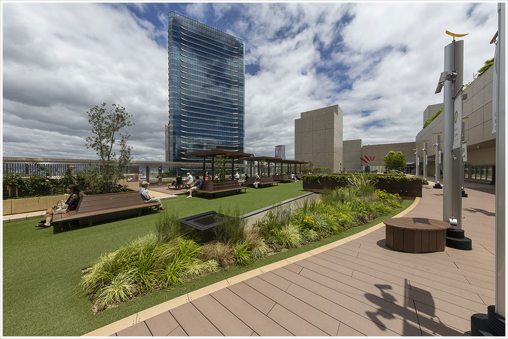 大阪ステーションシティノースゲートビルディング11F 風の広場 / 施工