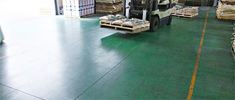 ロングライフな無機系硬質床材と充実のメンテナンス材で床づくりのお手伝い