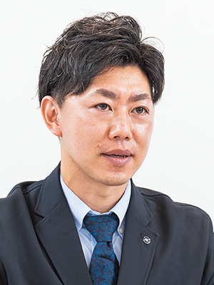 棟方 大輔 氏