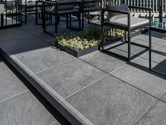 セラミックタイル二重床システム