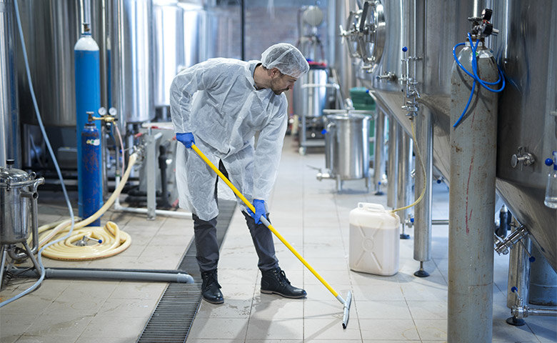 食品工場・厨房に最適な床材は？