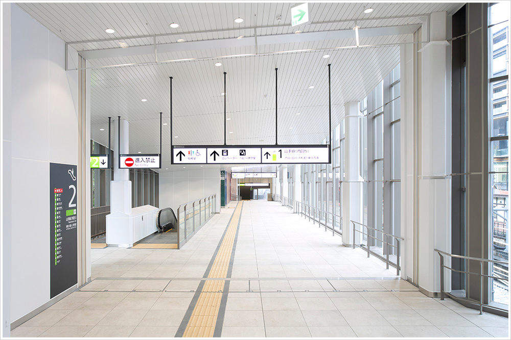 原宿駅 新駅舎の施工写真
