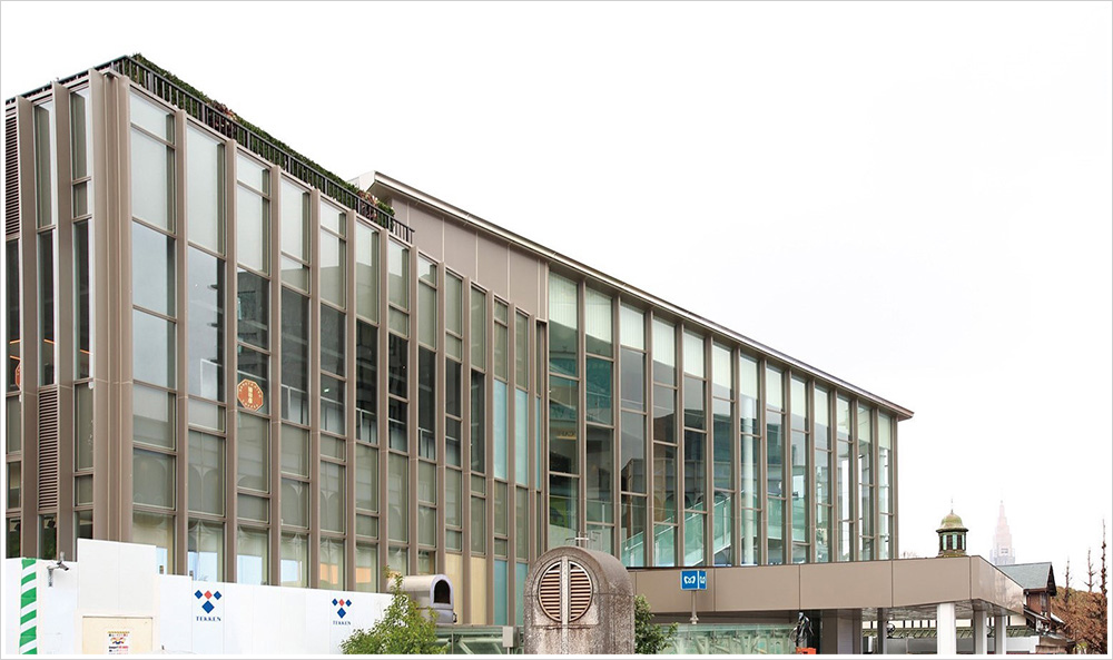 原宿駅 新駅舎の施工写真