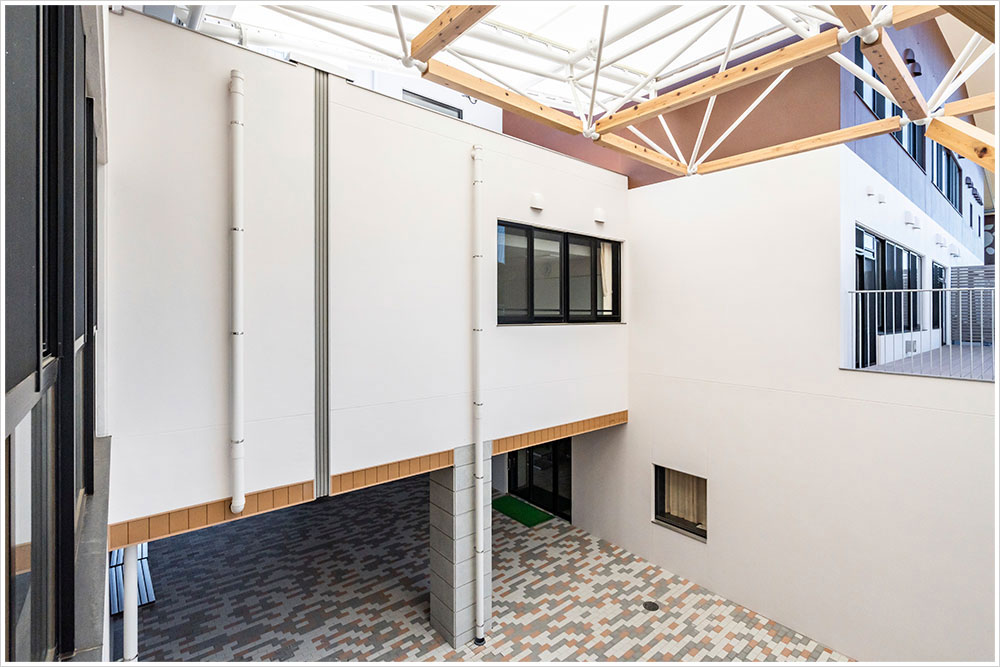 みどり市立笠懸西小学校 / 施工事例 ABC商会