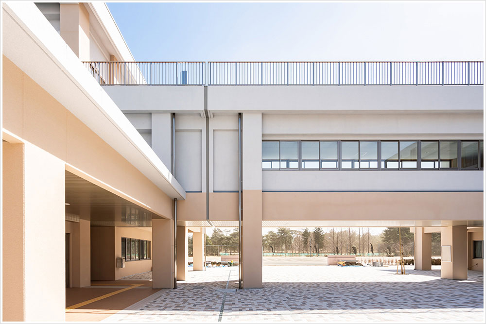 みどりの南小学校・中学校建設工事の施工写真