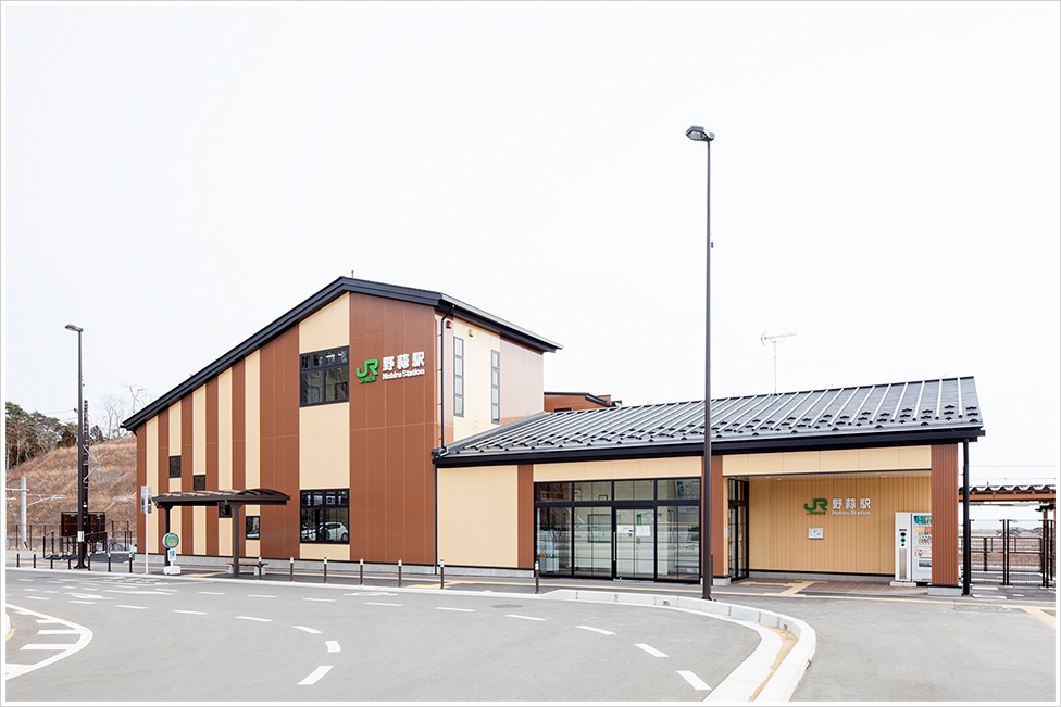 東北地方太平洋沖地震に伴う災害復旧（仙石線野蒜駅本屋他）野蒜駅の施工写真