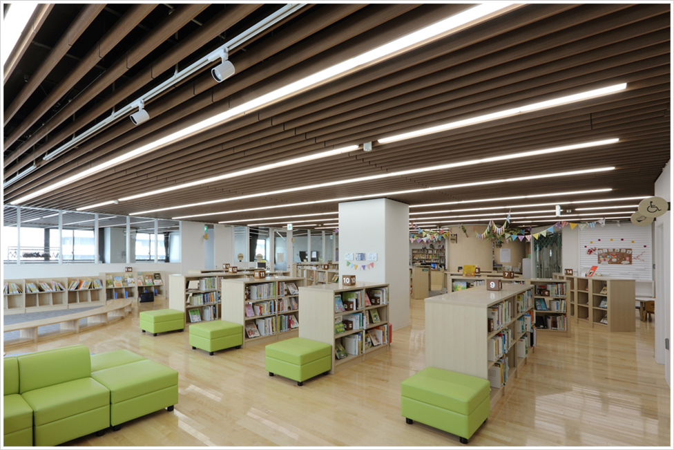 札幌市白石区複合庁舎の施工写真