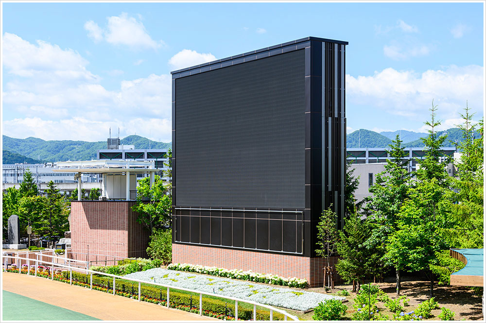 札幌競馬場パドックビジョン新築に伴う建築工事の施工写真