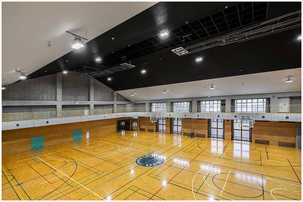 東京高等学校 アリーナ天井改修工事の施工写真