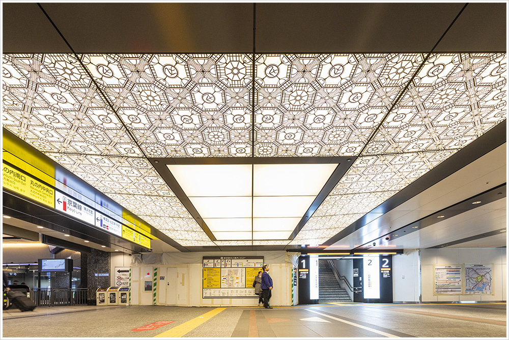東京駅改札内 北口通路の施工写真