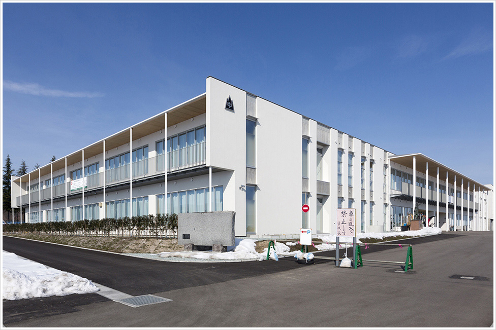 山辺町立山辺中学校の施工写真